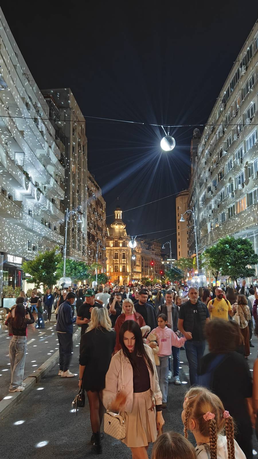 Spotlight 2026: Cum a devenit Calea Victoriei un teren de joacă pentru arta luminii 5 268455