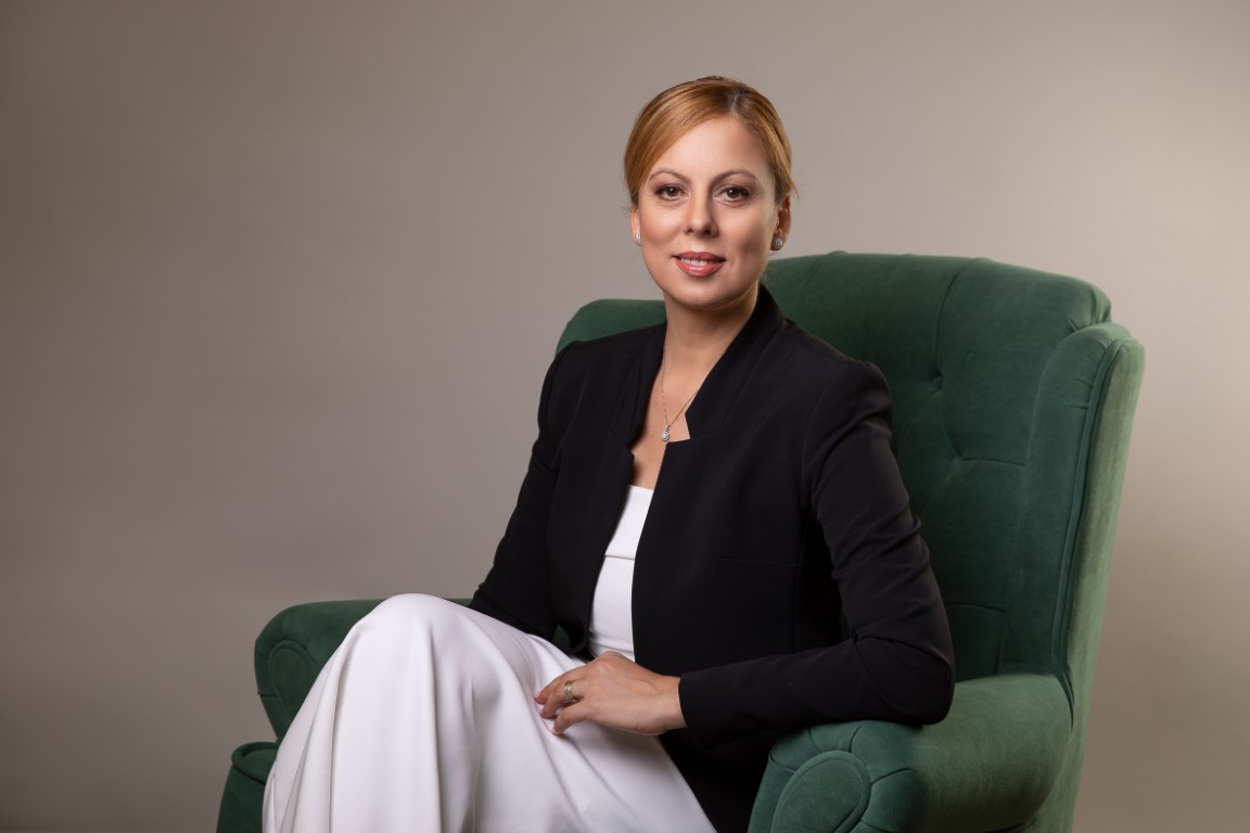 Angela Achitei ADV AFIN