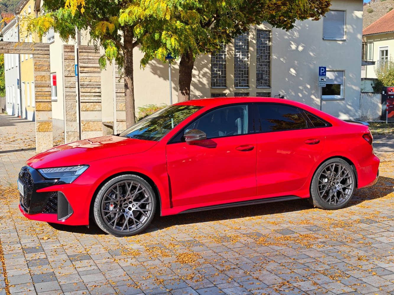 Audi A3: cum transformi un hatchback premium într-o mașină „bună la toate” 6 Audi RS3