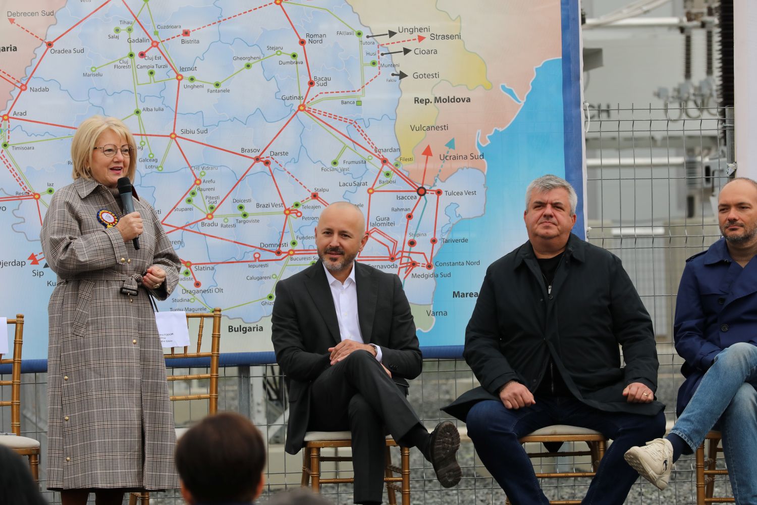 Transelectrica a finalizat instalațiile STATCOM de la stațiile electrice Sibiu Sud și Bradu 13 BV3A5898