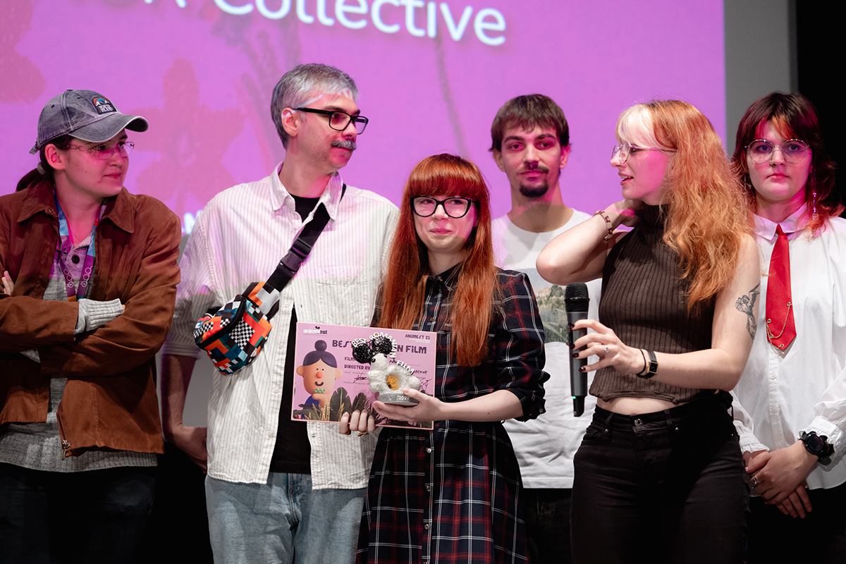 Scurtmetrajul Cosmonauts a cucerit Marele Trofeu Animest.21. Competiția românească a fost câștigată de filmul colectiv „Aici a fost un parc” 1 Best Romanian Film Gala de Inchidere photocredit Claudiu Popescu