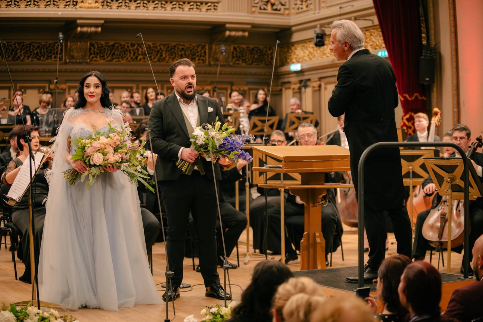 Concertul Regal Caritabil a atras 270.000 de euro din sponsorizări și donații pentru susținerea tinerilor artiști 6 Concertul Regal Caritabil a atras 270.000 de euro din sponsorizari si donatii pentru sustinerea tinerilor artisti 8