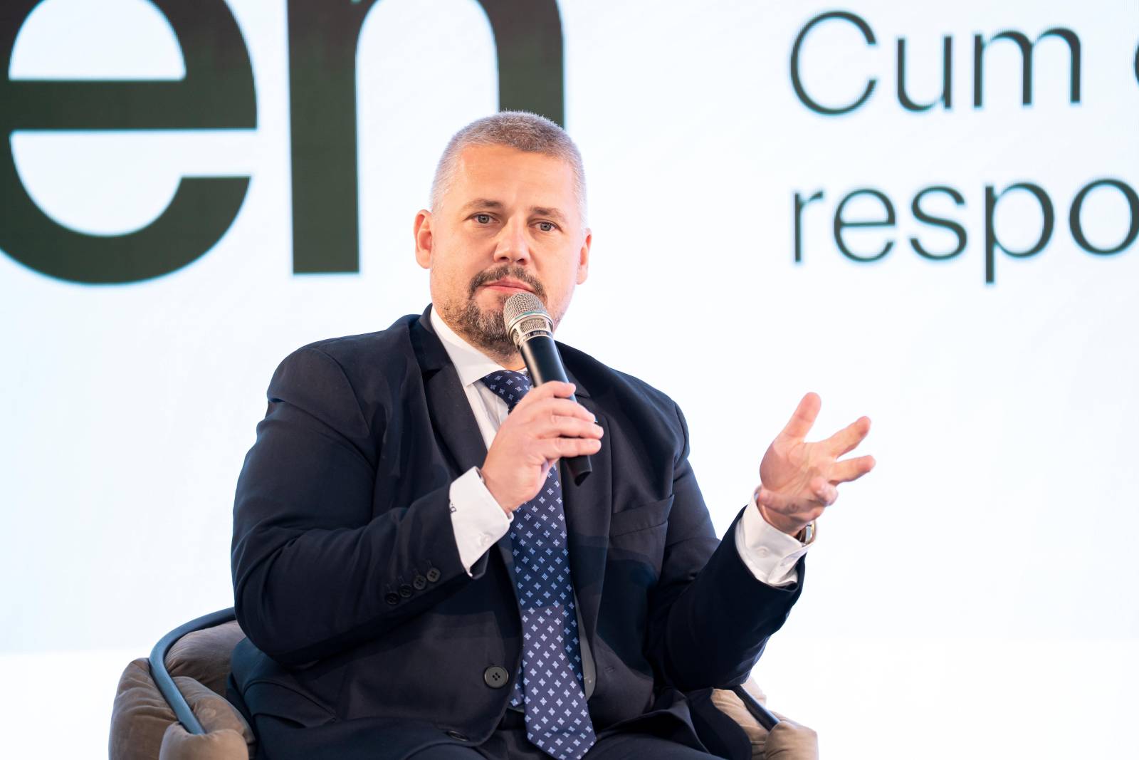 Oxygen lansează „Speaking Green”, un ghid practic pentru comunicarea responsabilă a sustenabilității 3 Csaba Lajos Bekesi