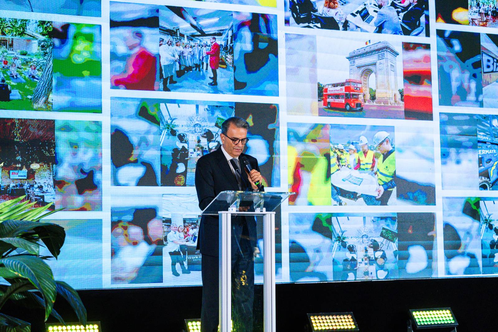 Cristian Pîrvulescu, cofondator și CEO ENEVO Group, premiat cu Visionary Leader Award la Gala Biz 27 2 DSC0235