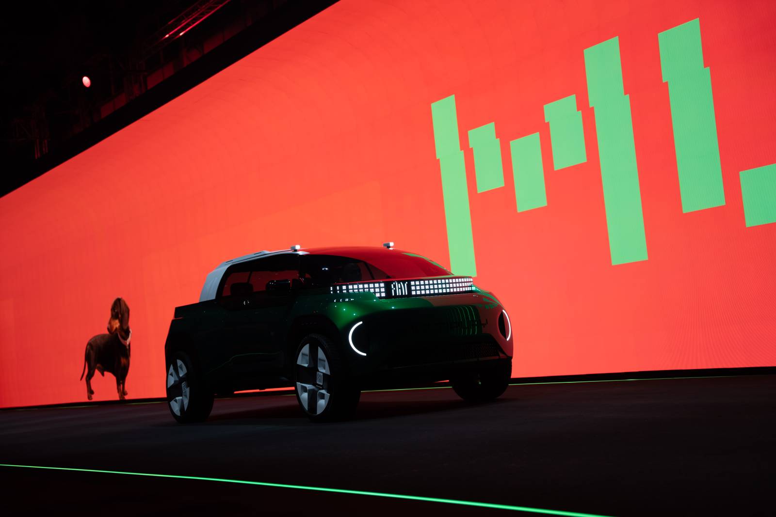 FIAT Multiplay, prezentat la Salonul Auto de la Paris 4 Fiat Multiplay The Night Before7