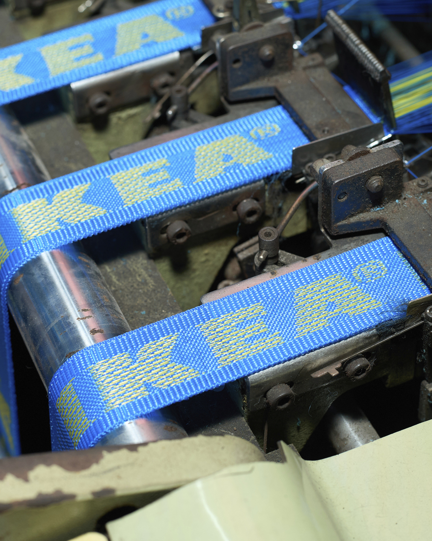 După 30 de ani de când a fost lansată sacoșa albastră de la IKEA, magazinul scoate o nouă versiune 2 IKEA FRAKTA 2
