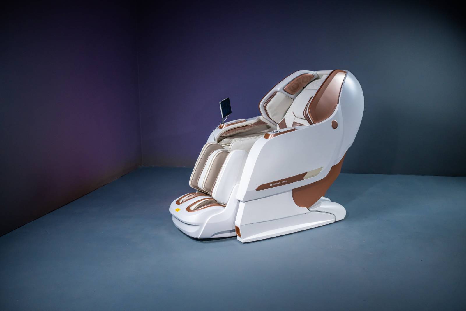 Komoder Titan II white beige 3