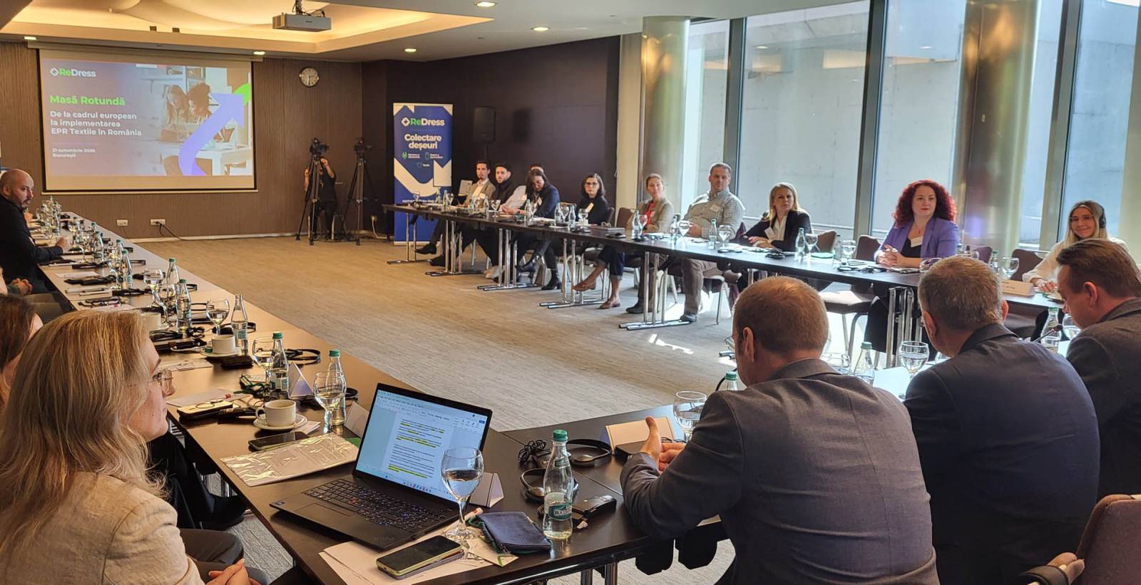 EPR pentru textile: cum se pregătesc companiile din România pentru noile reguli europene și ce rol va avea ReDress 1 ReDress EPR 2