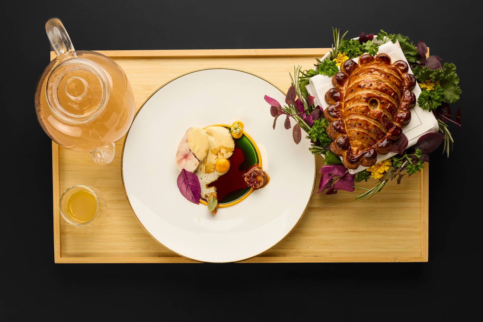 Martina Bonello este câștigătoarea Finalei Regionale pe regiunea South Europe & Mediterranean a competiției S.Pellegrino Young Chef Academy 2026-27 2 S. Pellegrino Young Chefs SOUTHEUROPE26 Echoes of Malta Rabbitprawn and wild aromatics Martina Bonello 1