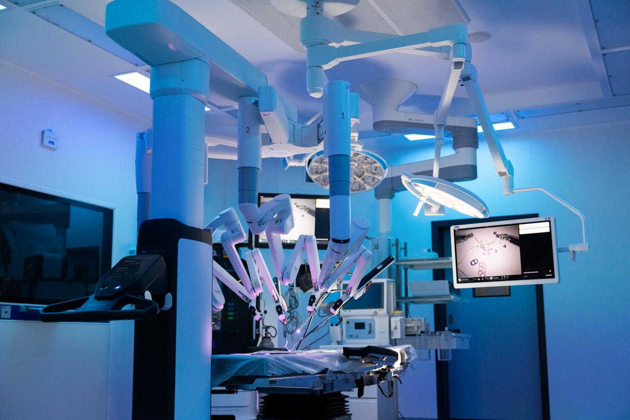 Spitalul Județean de Urgență din Bistrița s-a dotat cu robotul de chirurgie da Vinci 5 2 da Vinci 5