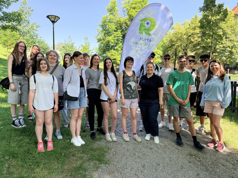 voluntari Harta Reciclarii